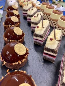 törtchen-laurasmuehviertlerpatisserie.jpg