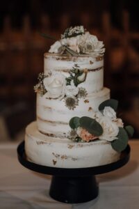 semi naked cake Hochzeitstorte aus dem Mühlviertel